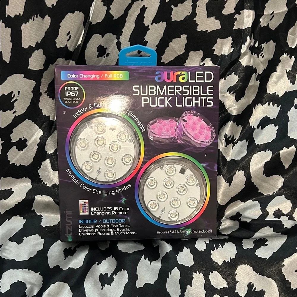 Submersible puck lights